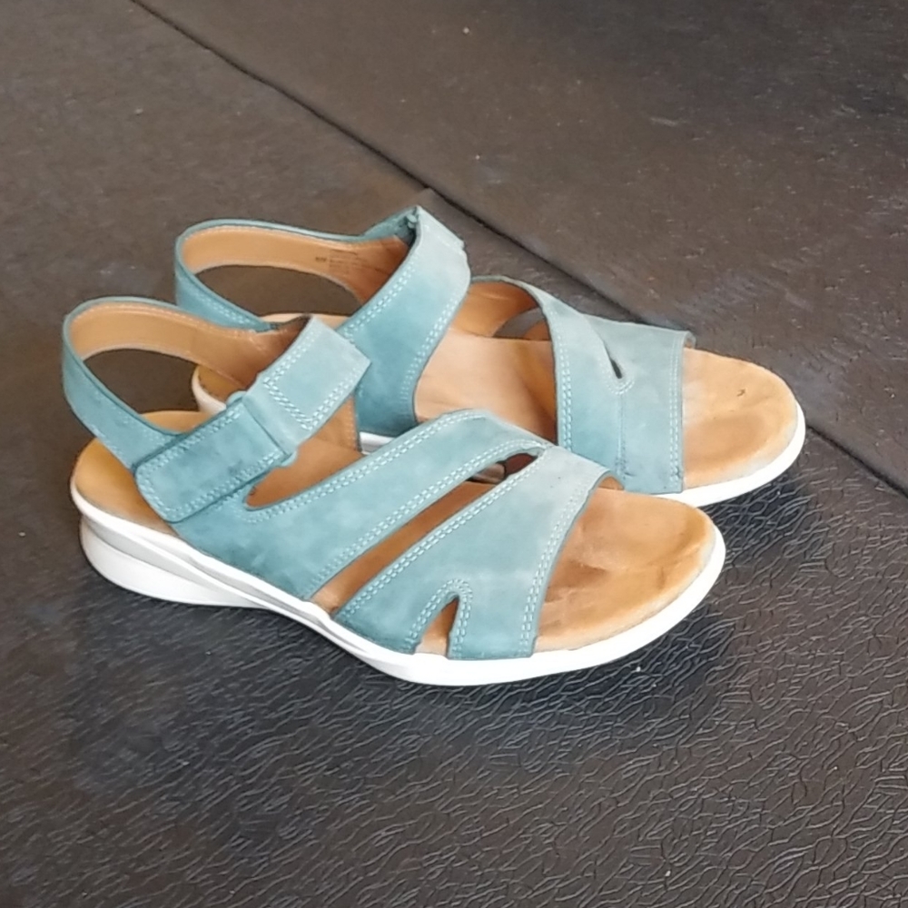 Ultra Soft Teal Sandals size 8
